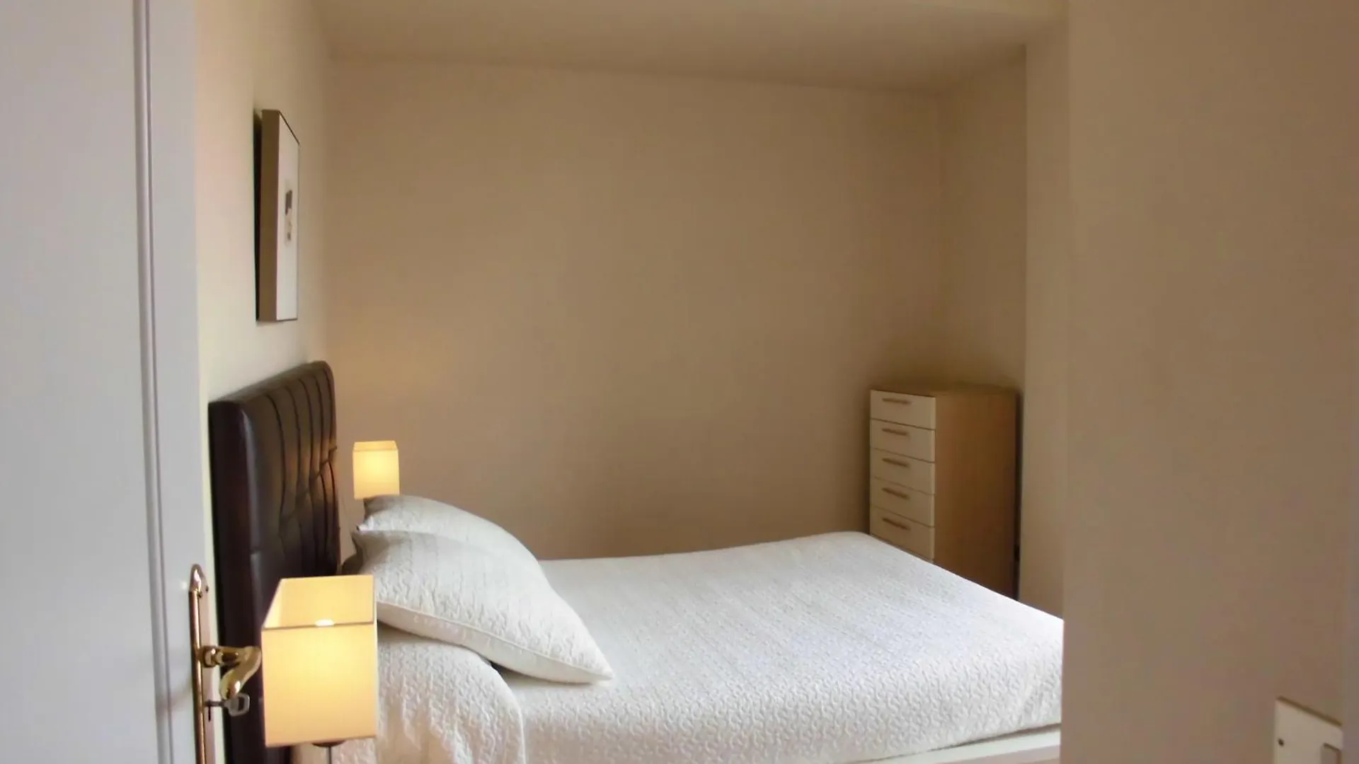 Apartamentos Bruja Santa Cruz de Tenerife Apartment